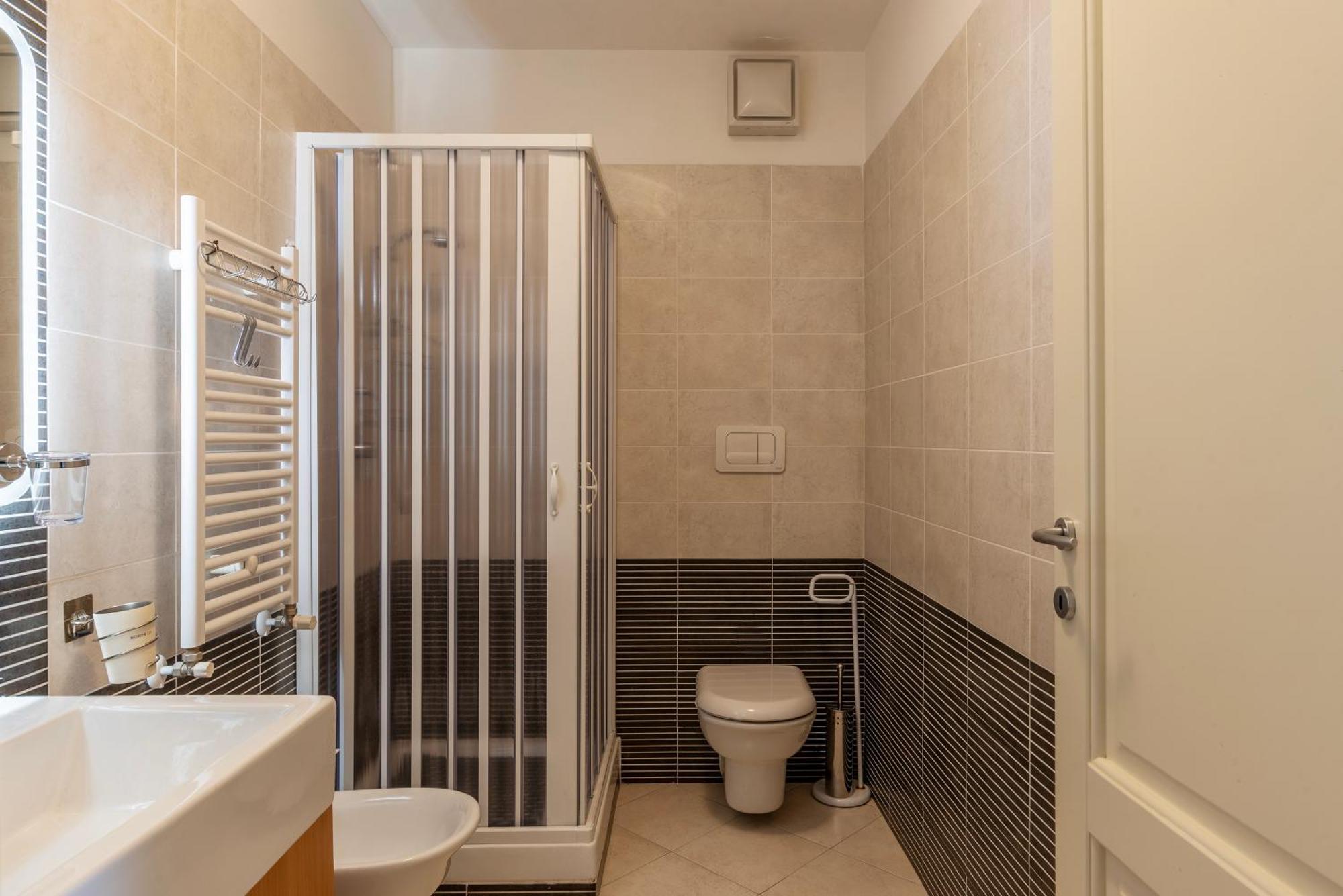 Apartment Porta Portese Modern Terrace Rom